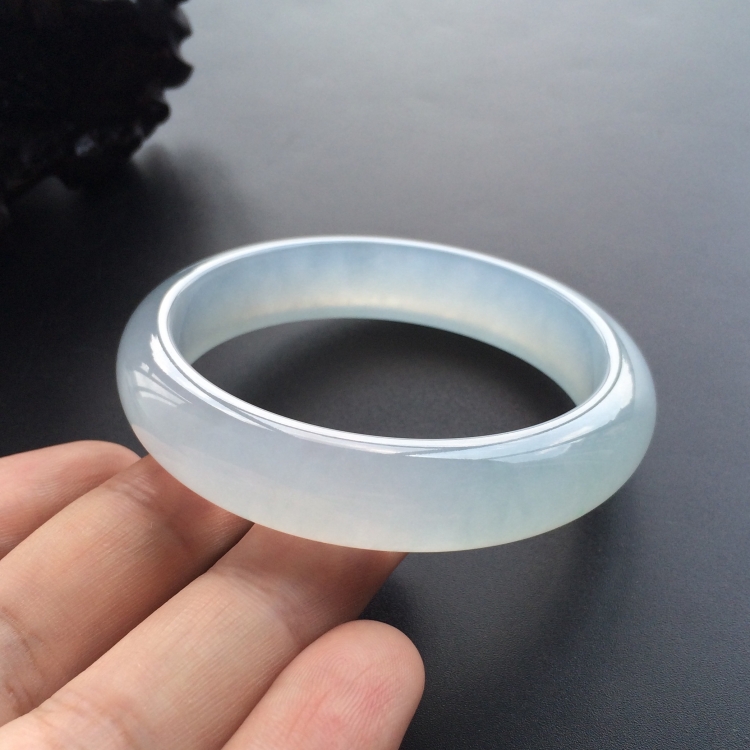 (超值推荐)冰种晴水手镯(56.3mm)