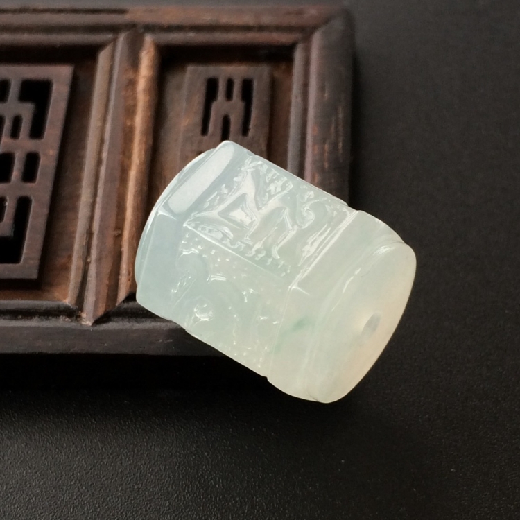 (超值推荐)冰种淡晴水路路通挂件