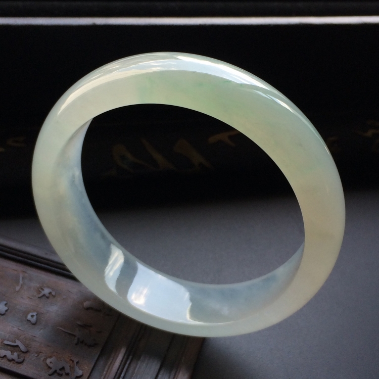 （超值推荐）冰种淡晴水手镯（57.5mm）