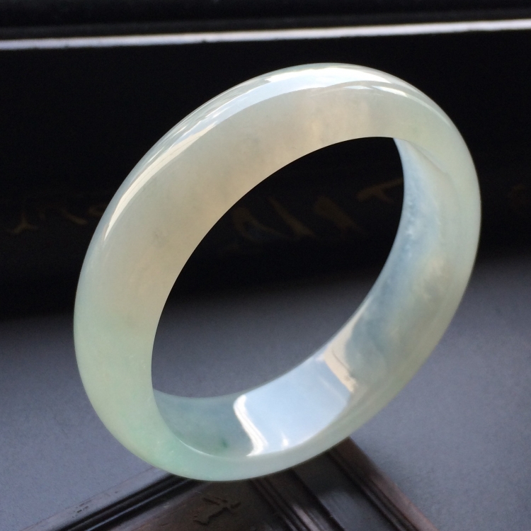 （超值推荐）冰种淡晴水手镯（57.5mm）