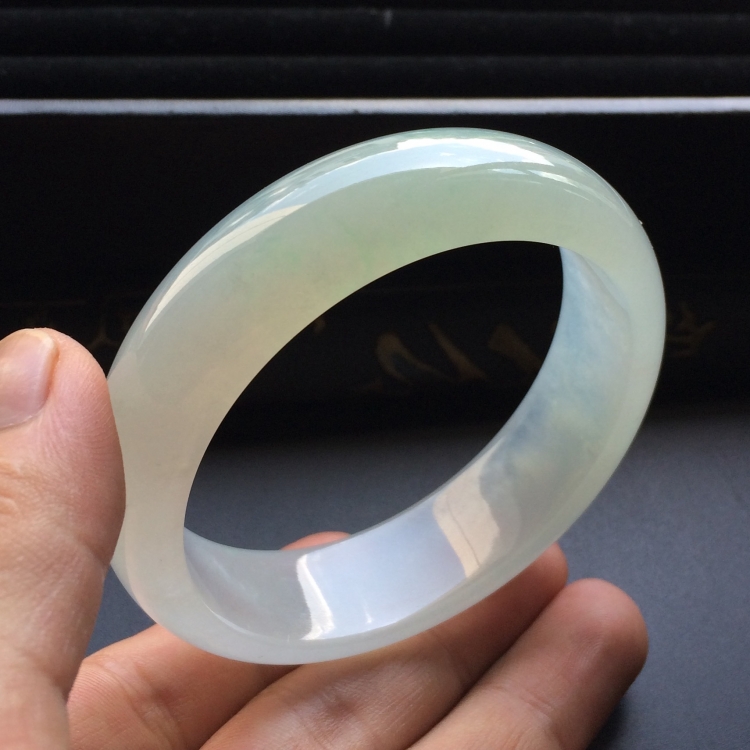 （超值推荐）冰种淡晴水手镯（57.5mm）