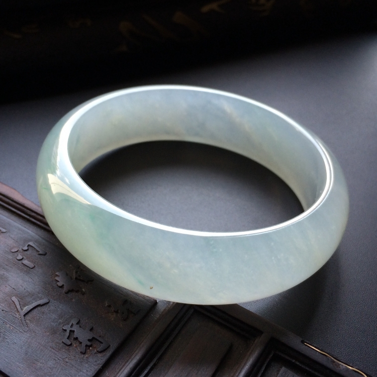 （超值推荐）冰种淡晴水手镯（57.5mm）