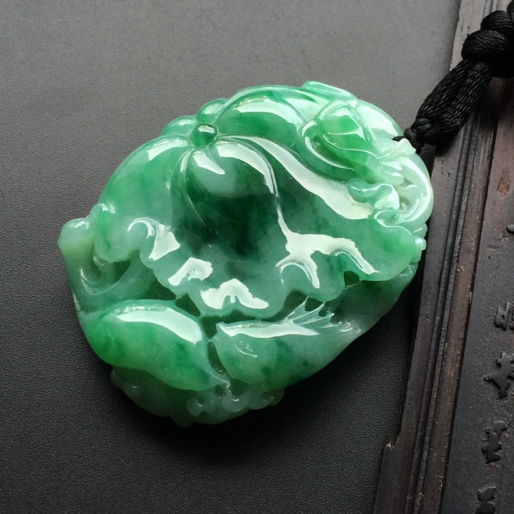 （超值推荐）糯冰种飘翠年年有余挂件