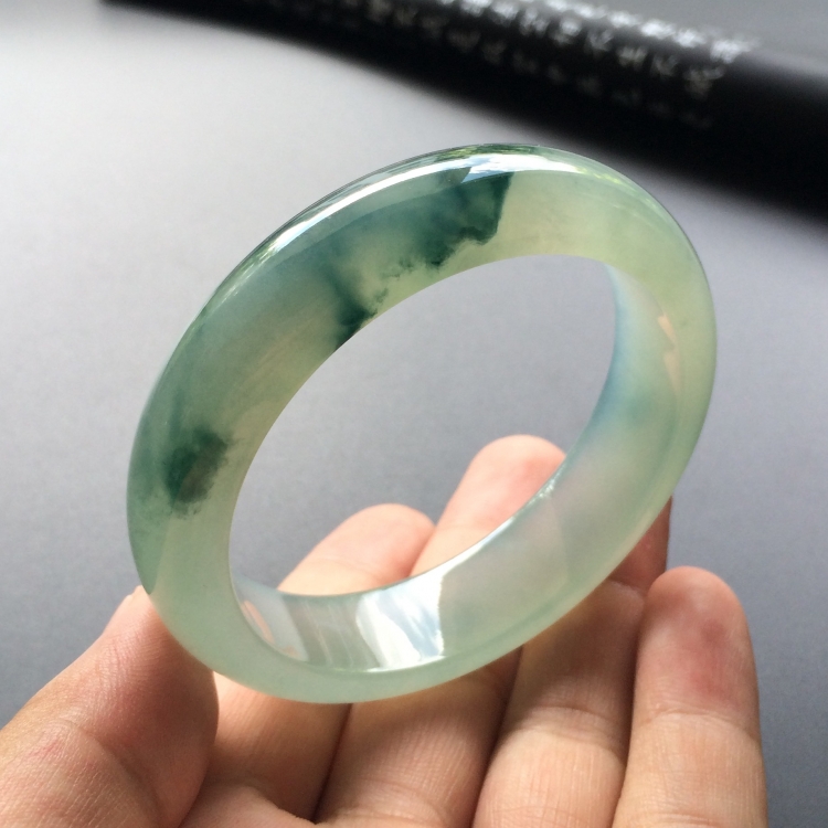 （超值推荐）冰种飘花手镯（57.3mm）