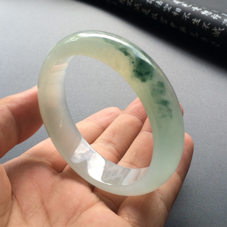 （超值推荐）冰种飘花手镯（55.7mm）