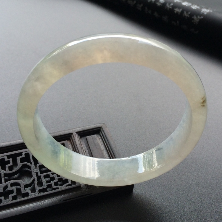 （超值推荐）冰种淡晴水手镯（61mm）