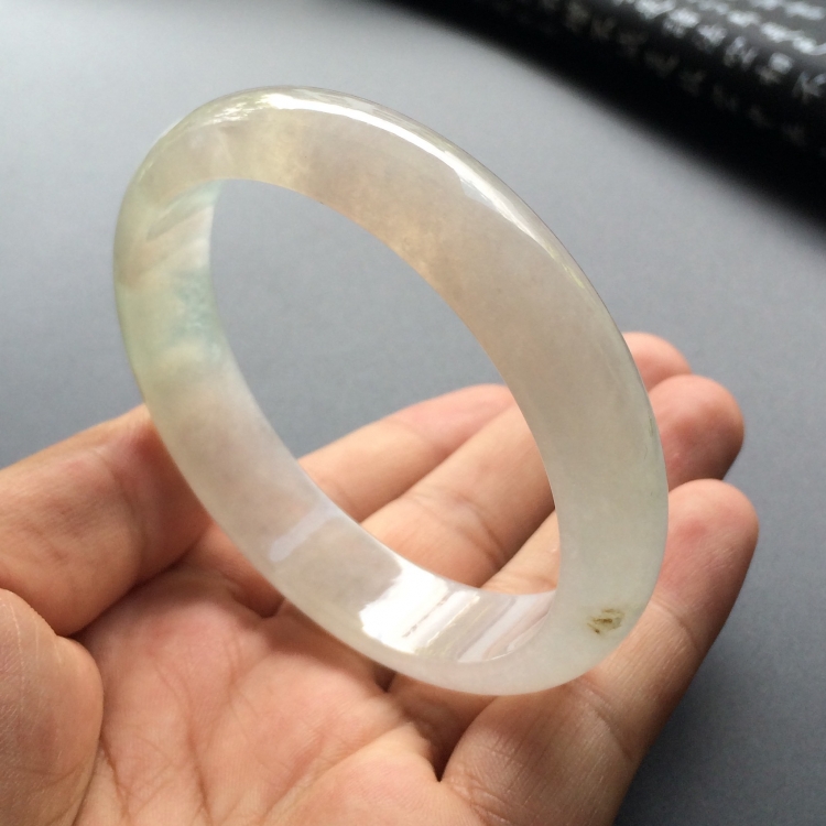 （超值推荐）冰种淡晴水手镯（61mm）