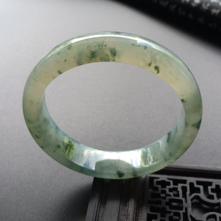 （超值推荐）冰种飘花手镯（56mm）