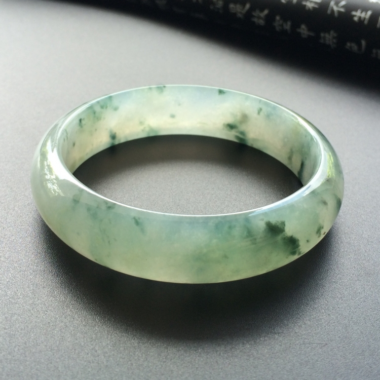 （超值推荐）冰种飘花手镯（56mm）