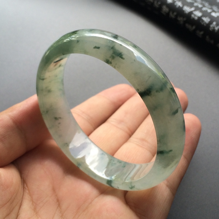 （超值推荐）冰种飘花手镯（56mm）