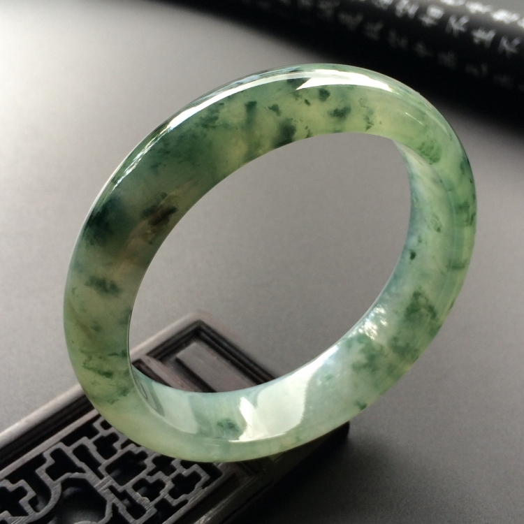 （超值推荐）冰种飘花手镯（57.3mm）