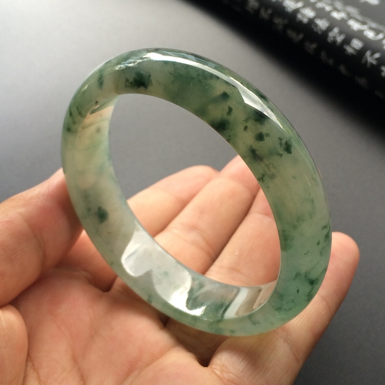 （超值推荐）冰种飘花手镯（57.3mm）