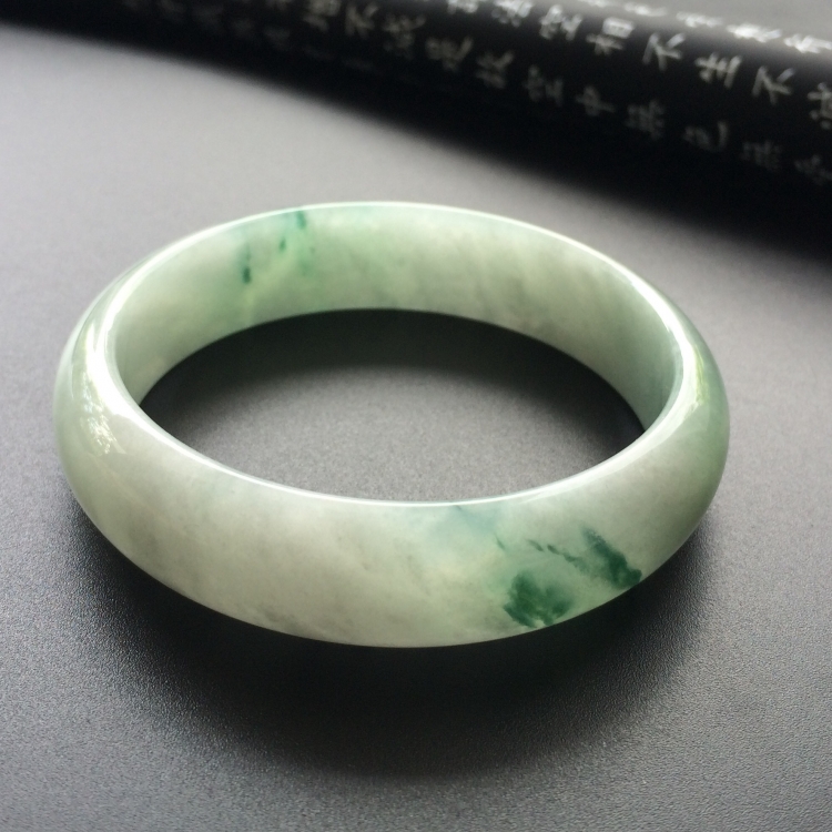 （超值推荐）糯冰种飘花手镯（56.1mm）