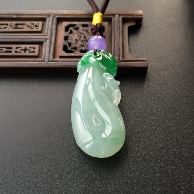 (超值推荐)糯冰种飘翠福瓜挂件