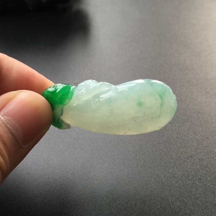 (超值推荐)糯冰种飘翠福瓜挂件