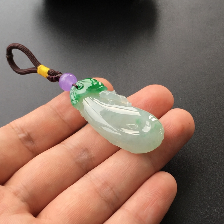 (超值推荐)糯冰种飘翠福瓜挂件