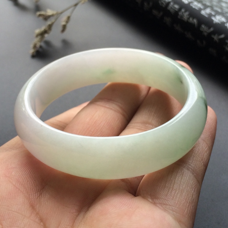 （超值推荐）糯冰种飘花贵妃镯（53.5mm-47mm）