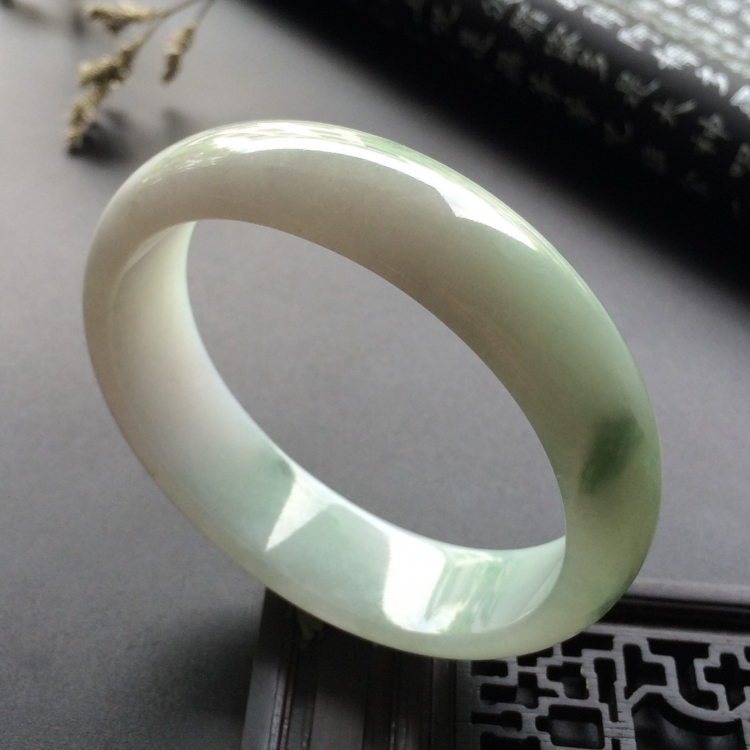 （超值推荐）糯冰种飘花贵妃镯（53.5mm-47mm）