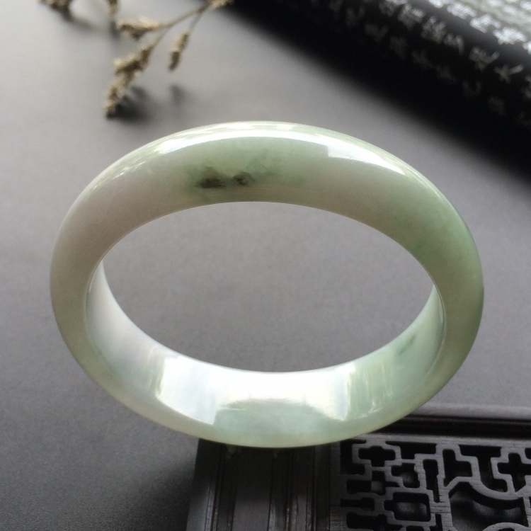（超值推荐）糯冰种飘花贵妃镯（53.5mm-47mm）
