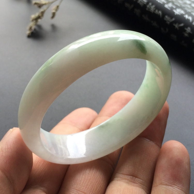 （超值推荐）糯冰种飘花贵妃镯（53.5mm-47mm）