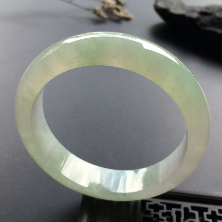 （超值推荐）糯冰种飘花手镯（57.1mm）