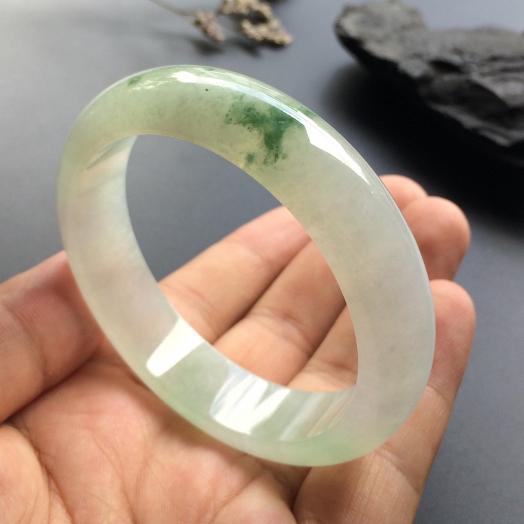 （超值推荐）糯冰种飘花手镯（57.1mm）