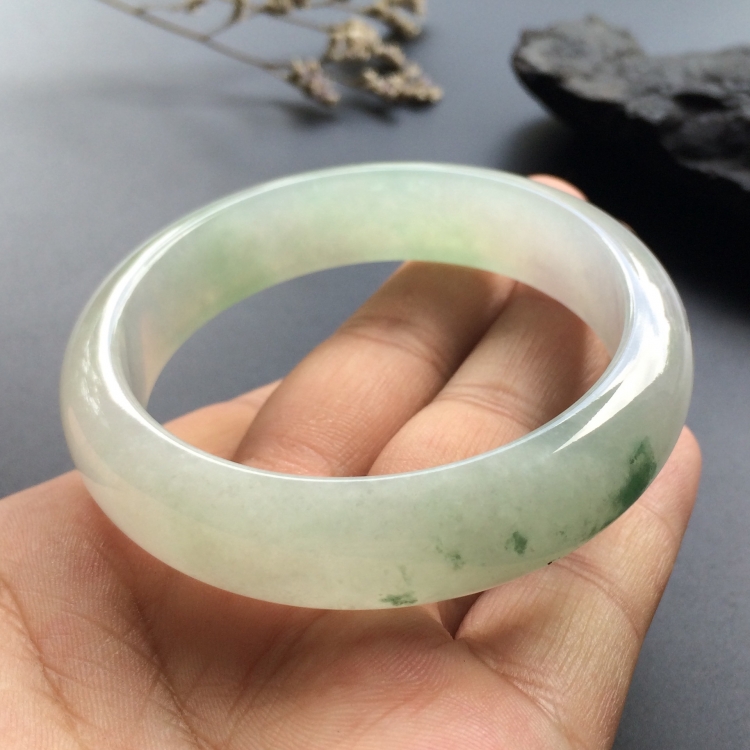 （超值推荐）糯冰种飘花手镯（57.1mm）