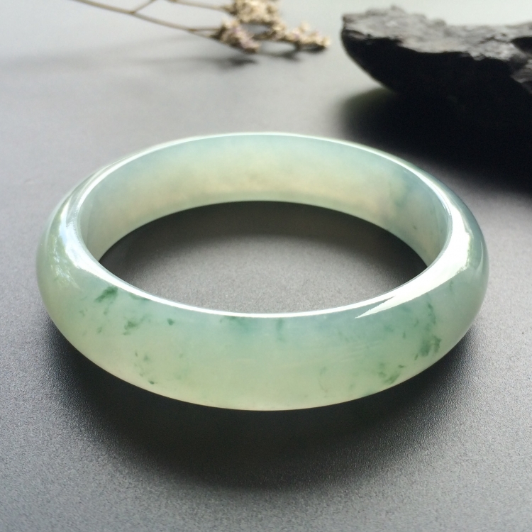 （超值推荐）糯冰种飘花手镯（57.6mm）