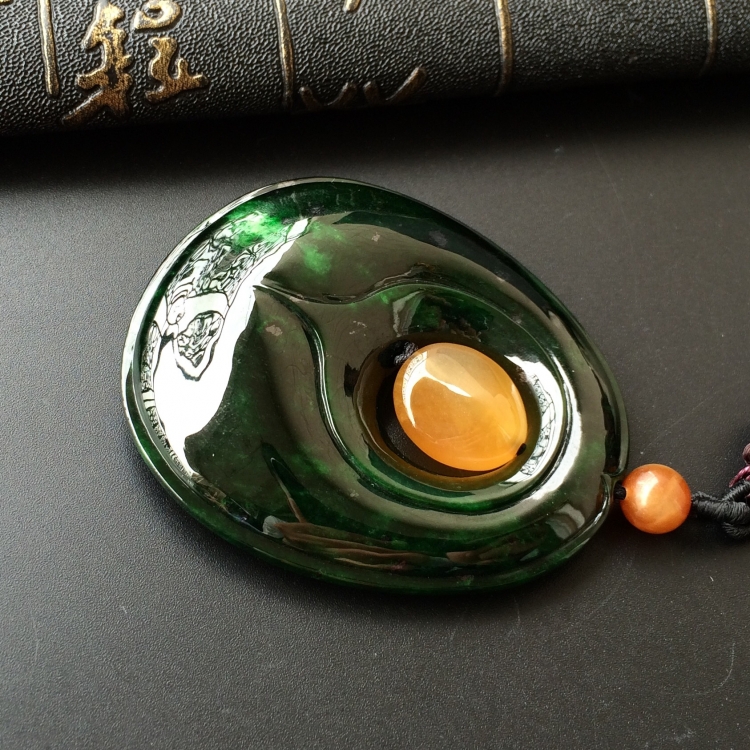 (超值推荐)糯冰种油青福在眼前挂件
