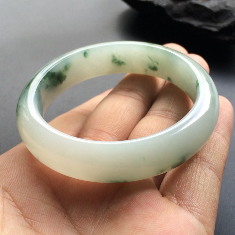 （超值推荐）糯冰种飘花手镯（53.9mm）