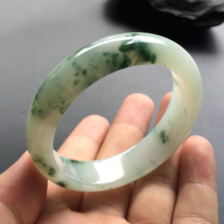 （超值推荐）糯冰种飘花手镯（55mm）