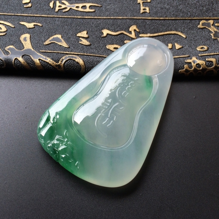 (超值推荐)冰种飘绿花观世音挂件