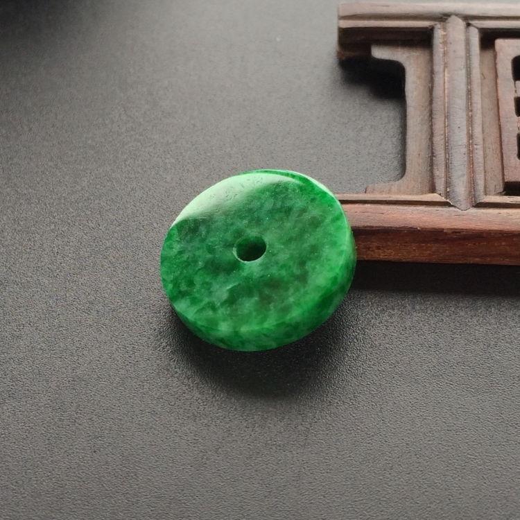 (超值推荐)糯冰种浓绿平安扣挂件(一对)