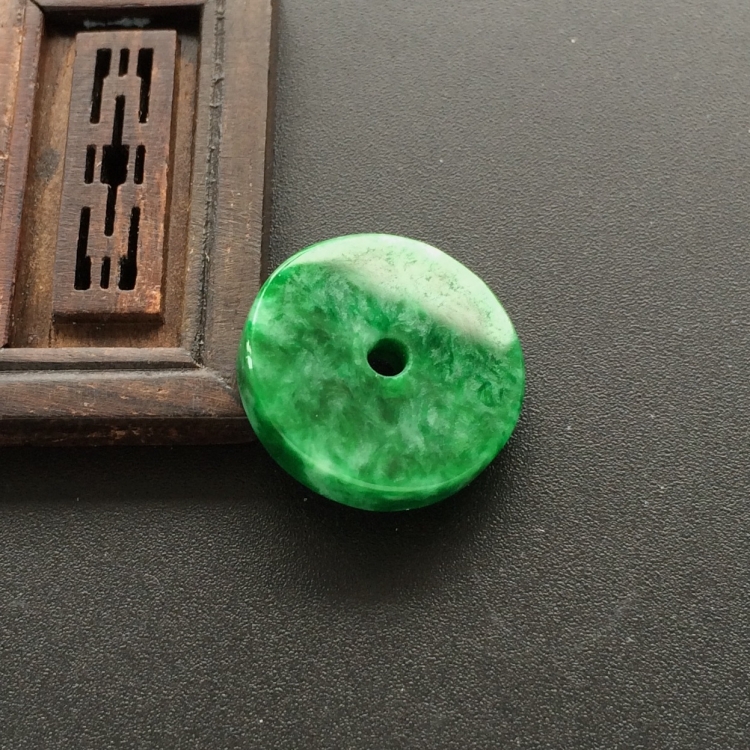 (超值推荐)糯冰种浓绿平安扣挂件(一对)