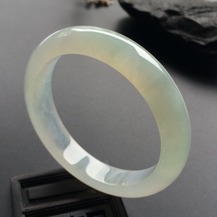 （超值推荐）冰种淡晴水手镯（56mm）