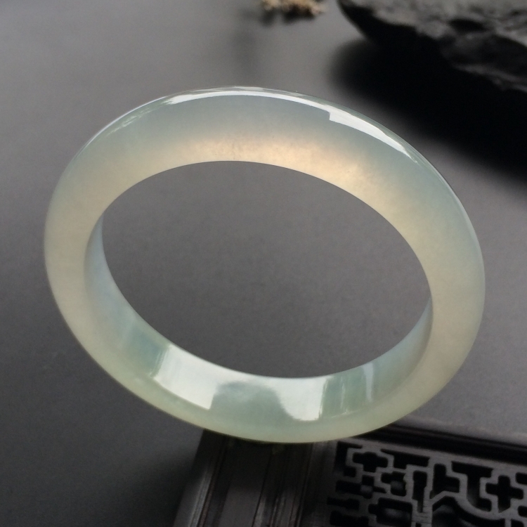 （超值推荐）冰种淡晴水手镯（56mm）