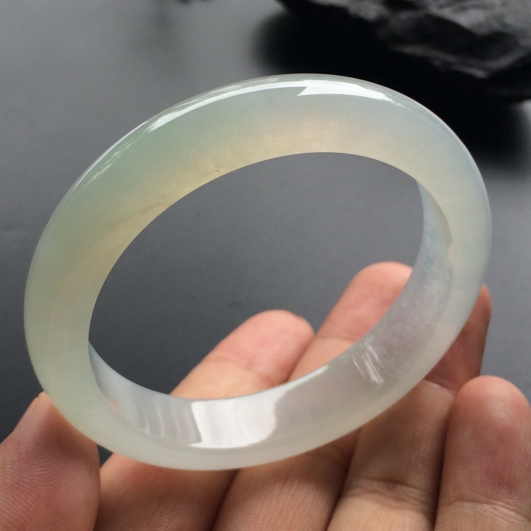 （超值推荐）冰种淡晴水手镯（56mm）