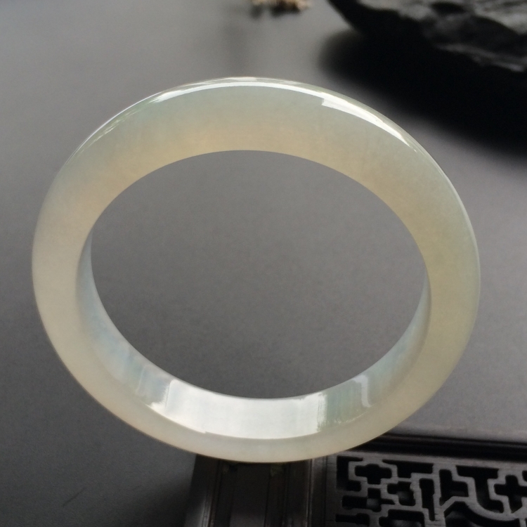 （超值推荐）冰种淡晴水手镯（53.6mm）