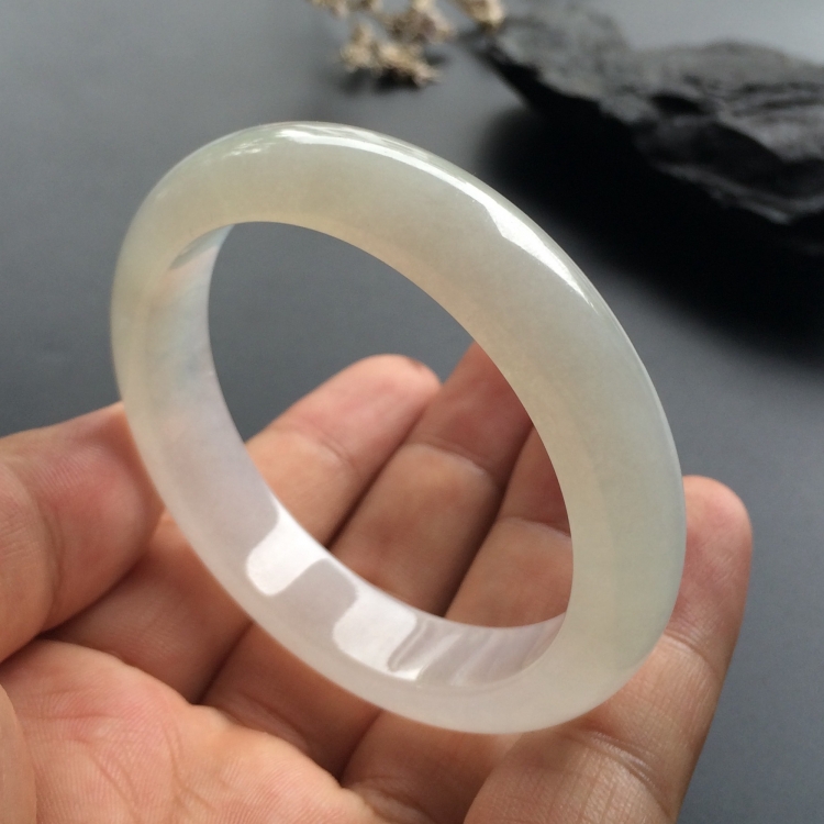 （超值推荐）冰种淡晴水手镯（53.6mm）