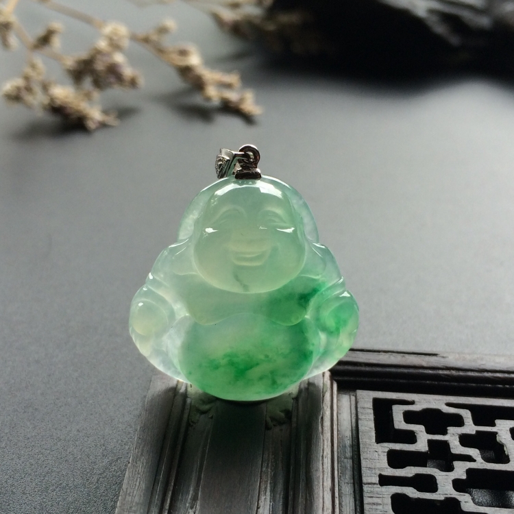 （超值推荐）冰种飘绿花玉佛挂件
