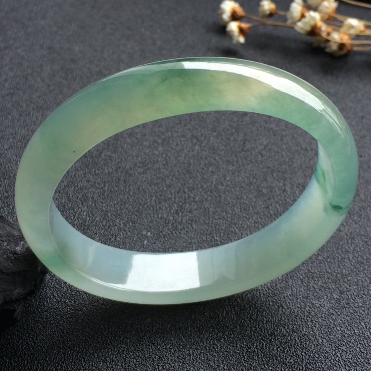 （超值推荐）糯冰种飘花贵妃镯（56.1mm-47mm）