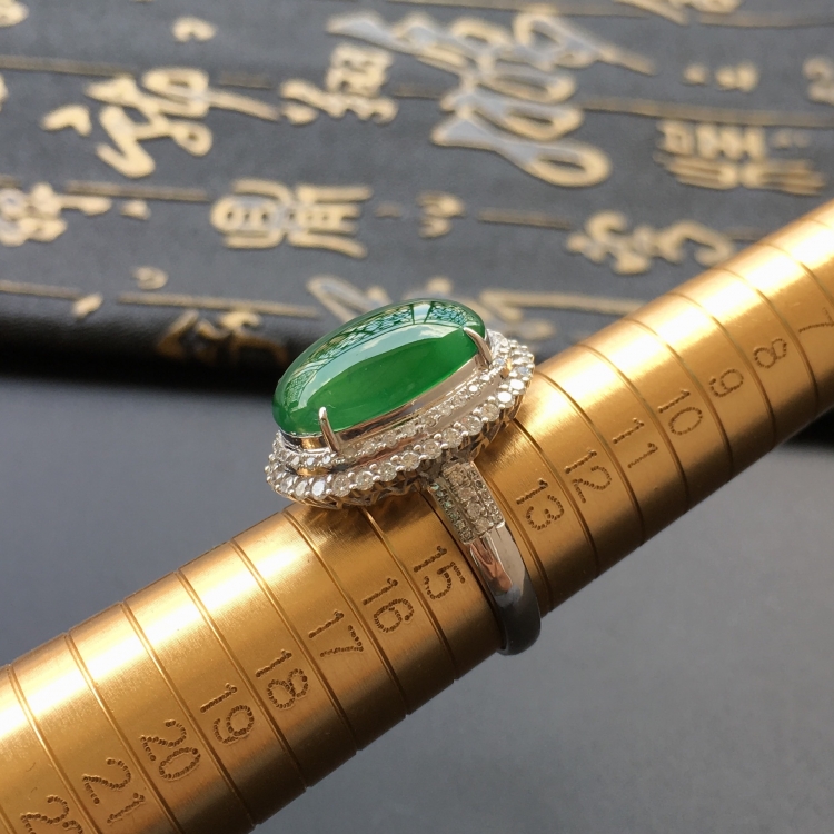 (超值推荐)冰种深绿镶白金钻石戒指