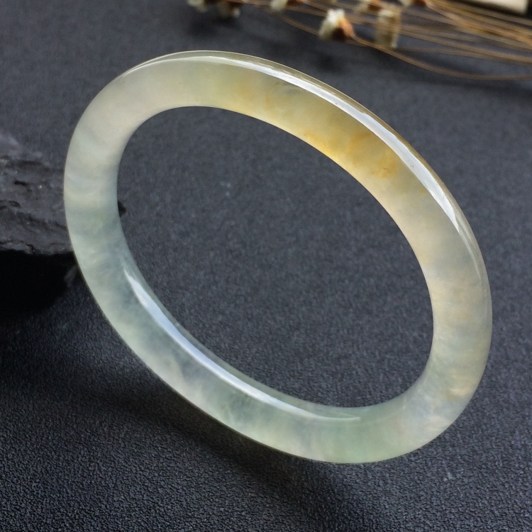 （超值推荐）冰种黄翡贵妃镯（55mm-47.1mm）