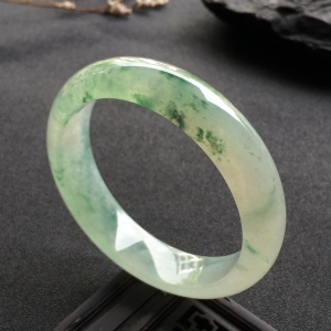（超值推荐）冰种飘花手镯（57.9mm）