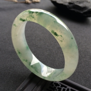 （超值推荐）冰种飘花手镯（58mm）