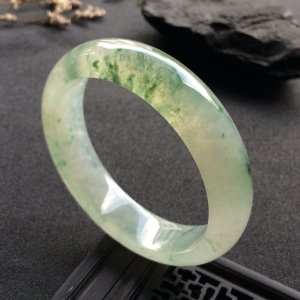 （超值推荐）冰种飘花手镯（57.9mm）
