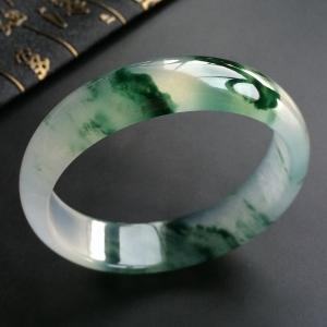 (超值推荐)冰玻种飘花手镯(58.8mm)
