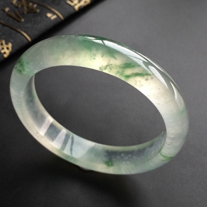 (超值推荐)冰玻种飘花手镯(53.5mm)