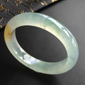 (超值推荐)冰种黄翡略飘花手镯(54.4mm)