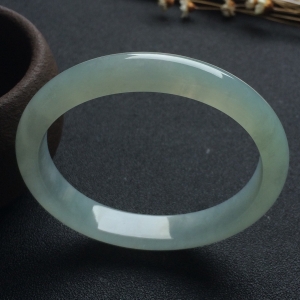 （超值推荐）糯冰种晴水贵妃镯（56.1mm-50.1mm）